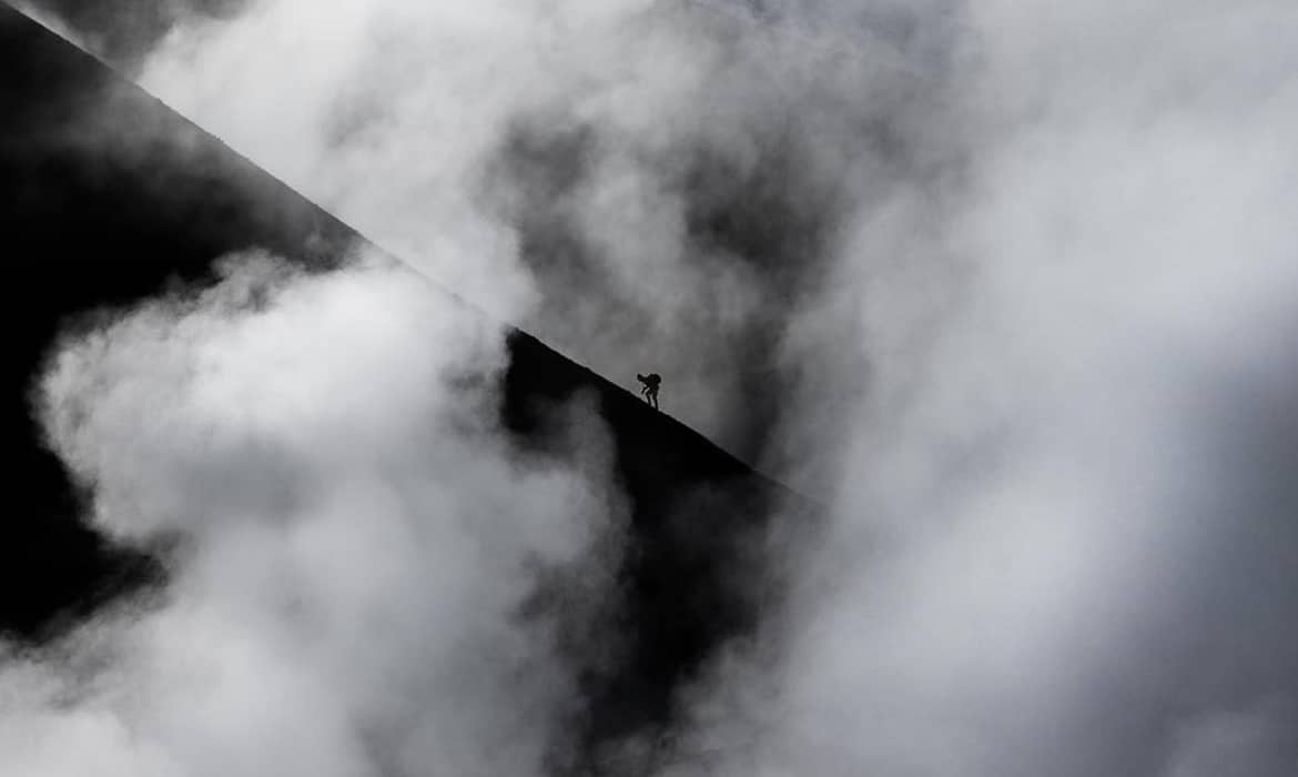 无人机捕捉的地球壮丽景照片